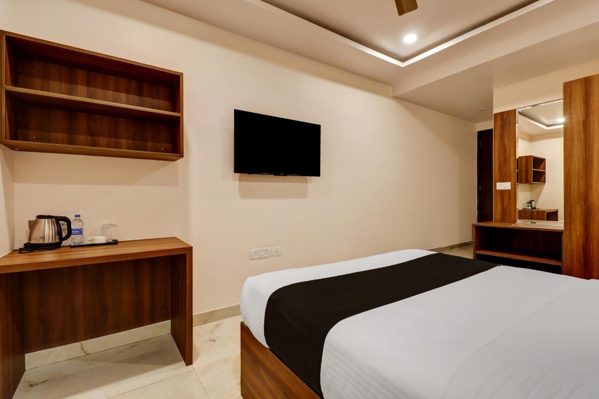 Super Townhouse Arekere Near Mithai Mahal Bangalore Esterno foto