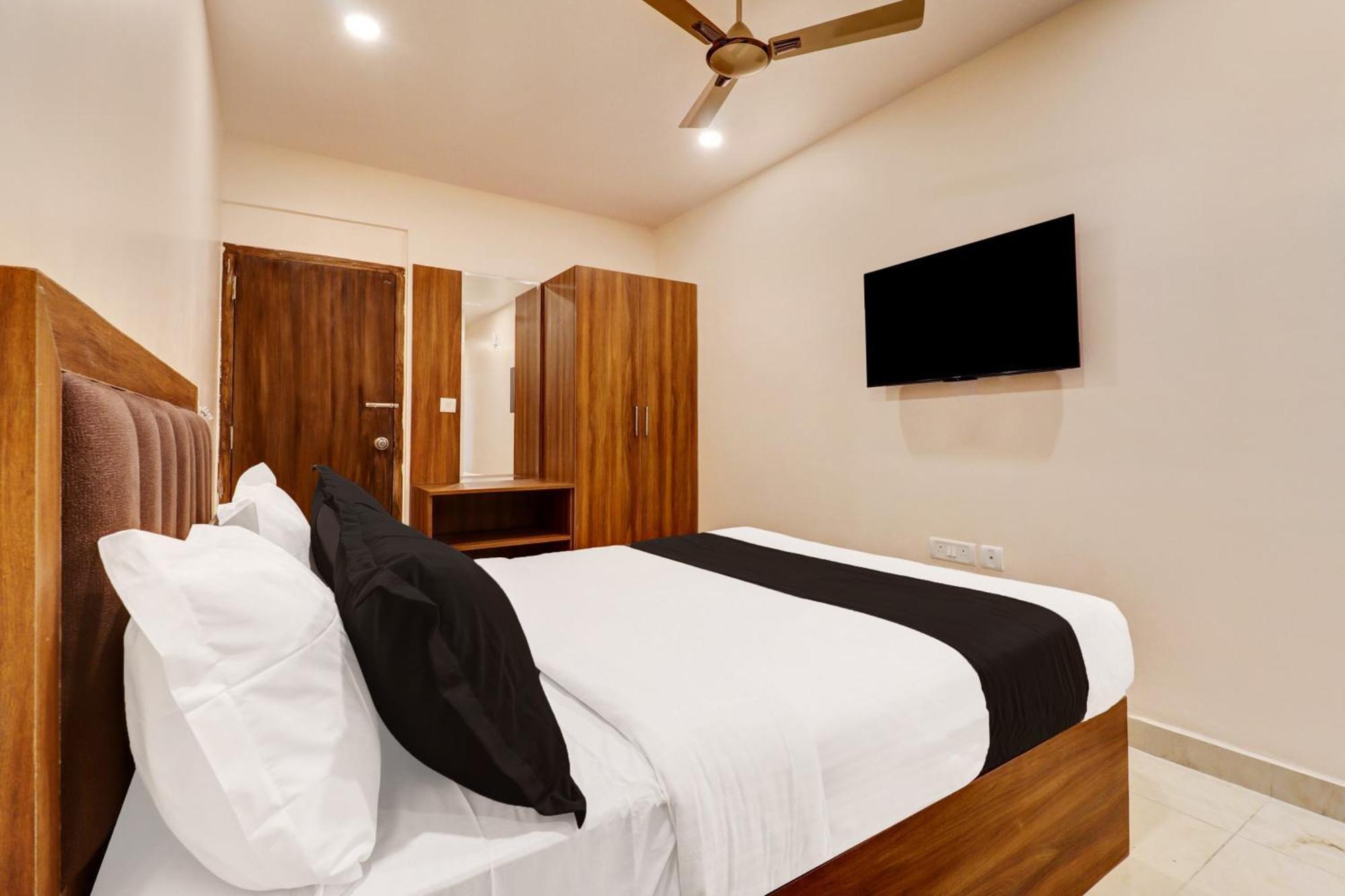 Super Townhouse Arekere Near Mithai Mahal Bangalore Esterno foto