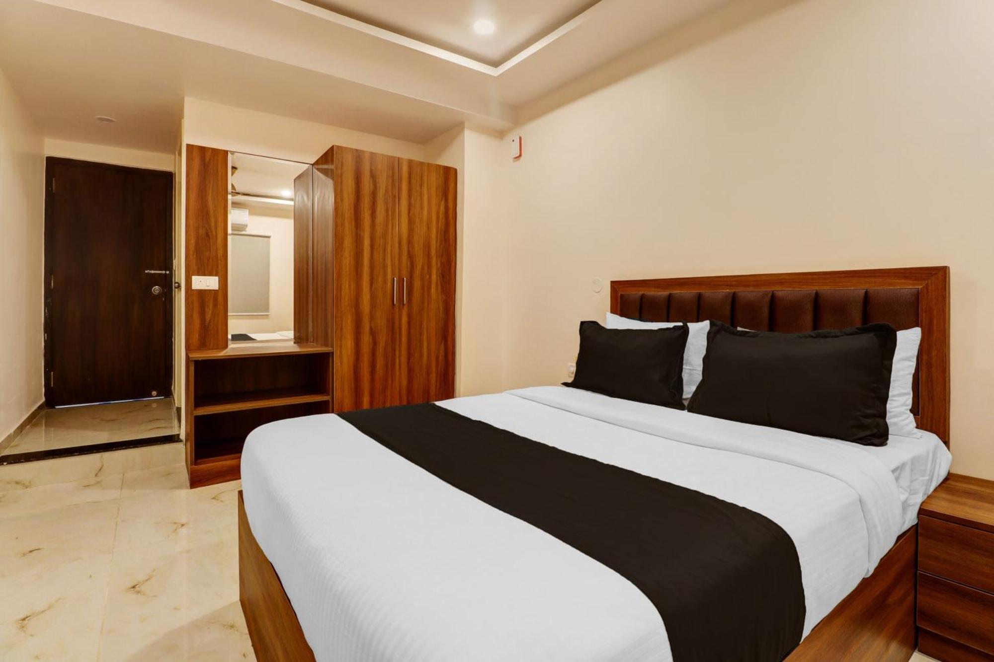 Super Townhouse Arekere Near Mithai Mahal Bangalore Esterno foto