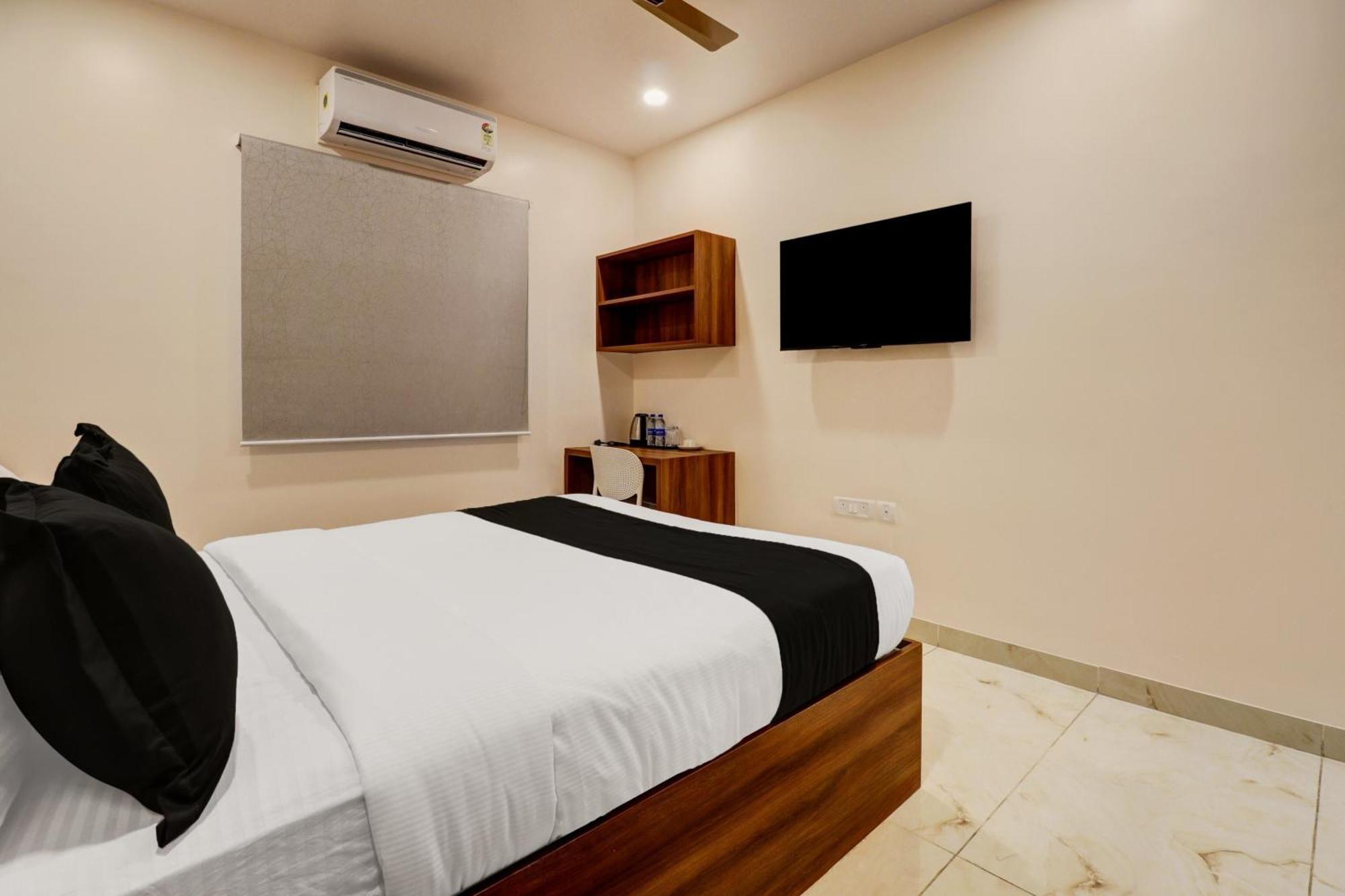Super Townhouse Arekere Near Mithai Mahal Bangalore Esterno foto